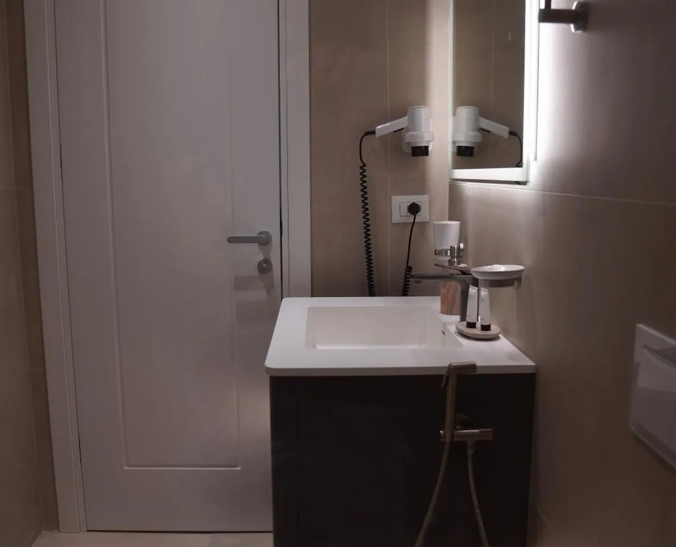 Apartmán Elite Arena Deluxe Tirana 0*,